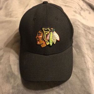 Men’s Blackhawks Hat Med-LRG